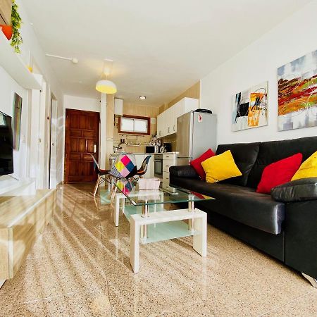 Orange And White Apartment In Yumbo San Bartolomé Exterior foto