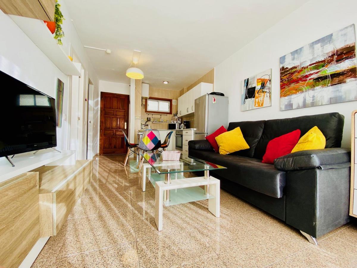 Orange And White Apartment In Yumbo San Bartolomé Exterior foto