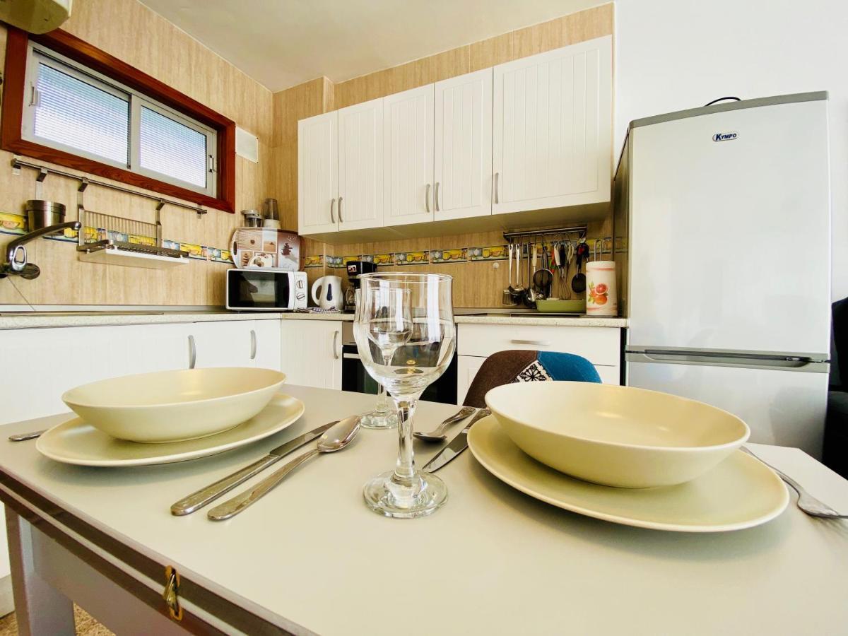 Orange And White Apartment In Yumbo San Bartolomé Exterior foto
