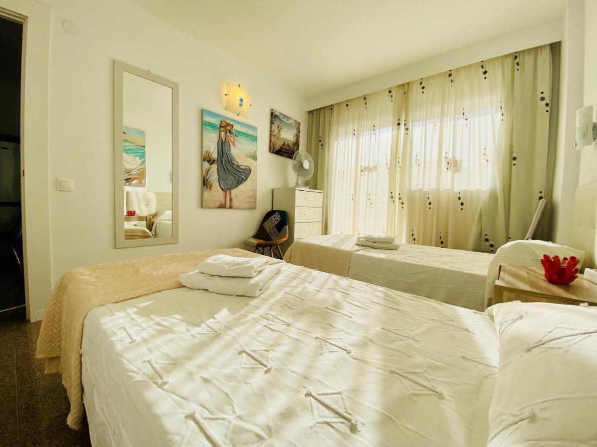 Orange And White Apartment In Yumbo San Bartolomé Exterior foto